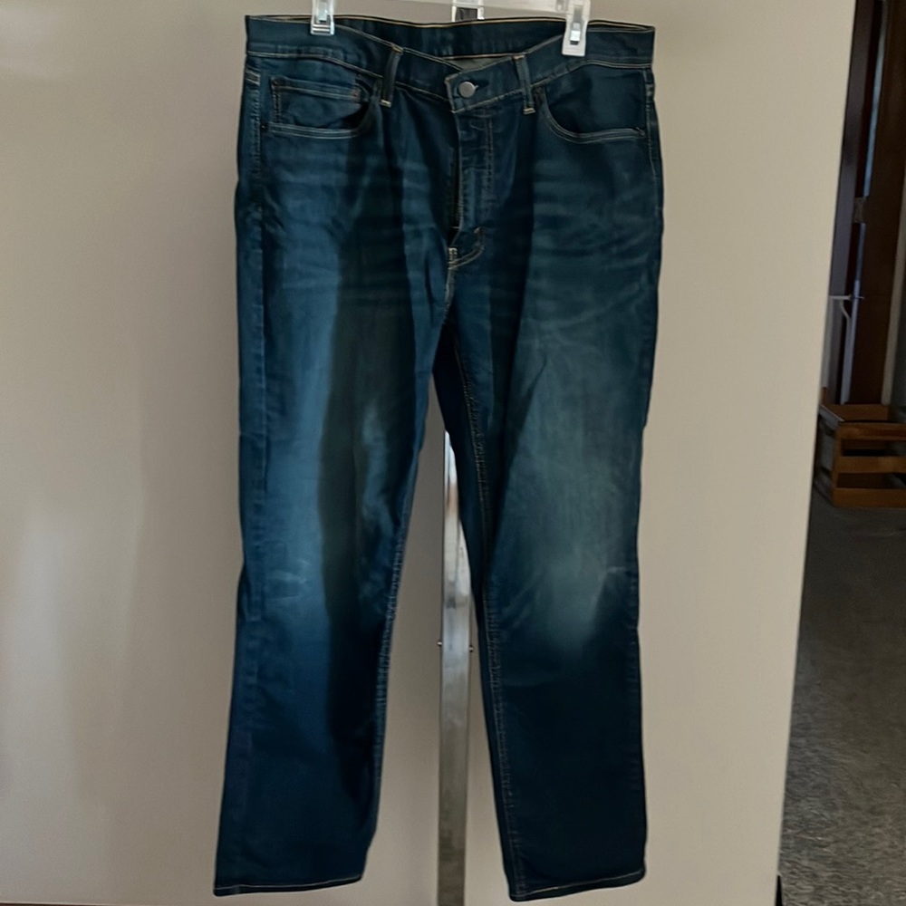 Levi jeans